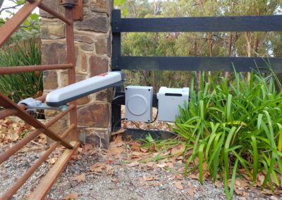 Automatic Gate with battery backup